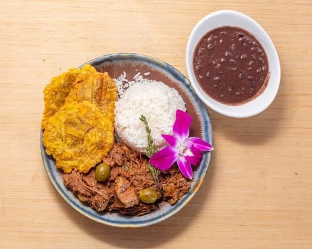 Ropa Vieja Side.