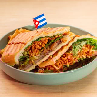 Pan Con Bistec Plate